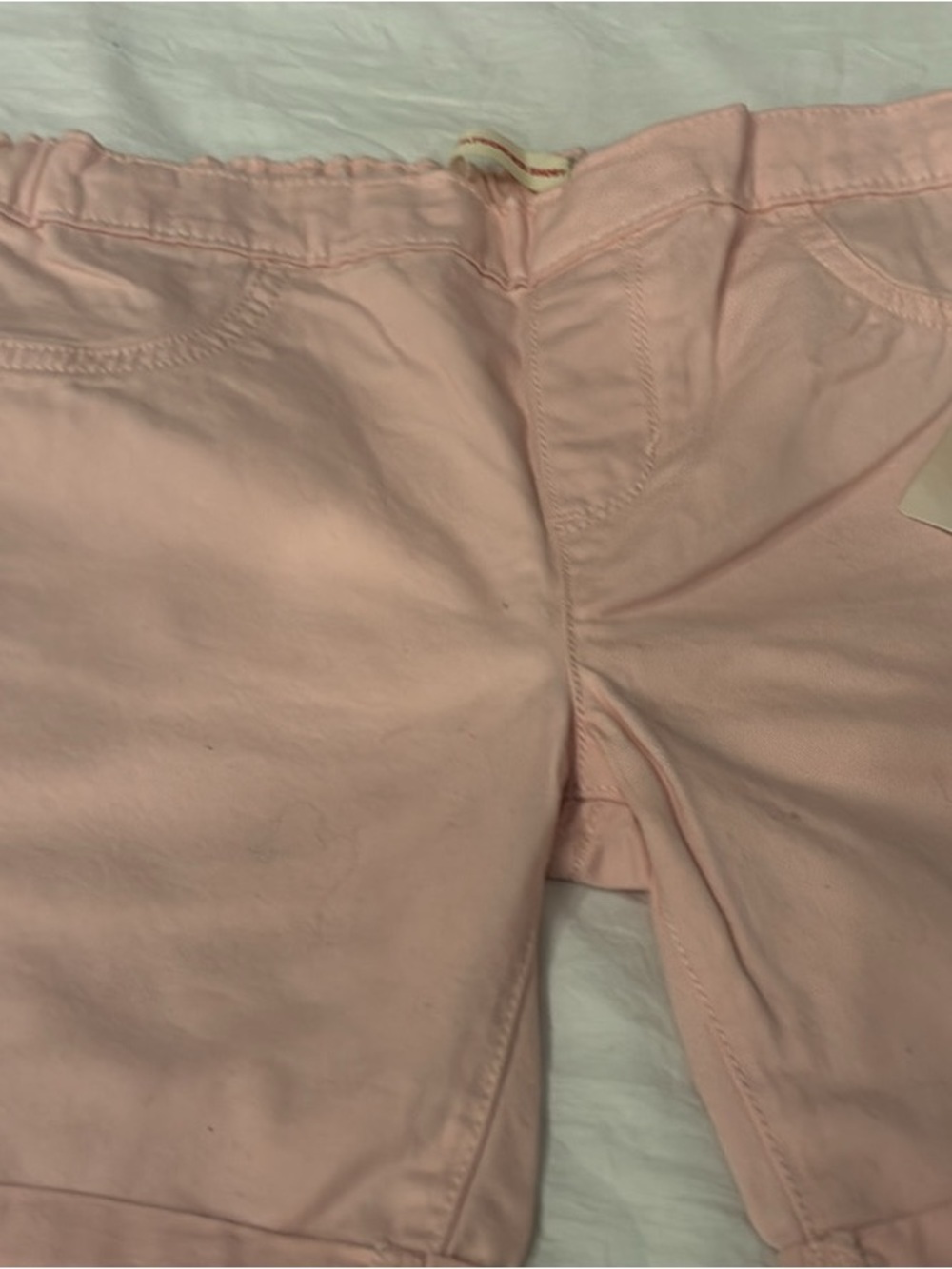 Levi’s girlfriend midi Light Pink Casual Shorts.
